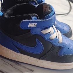Toddler/Nike Shoes 8c 35 OBO 