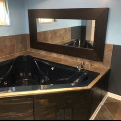 Jacuzzi ., Like New $295 OBO Moving Sale