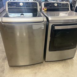 Lg washer with agitator 4.8 cu ft and dryer gas set