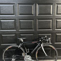 Novara Strada Road Bike 