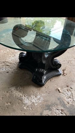 Very rare pedestal table