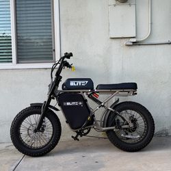 BLITZ Turbo E-Bike | Like New (169 miles)