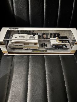 M2 Machines 1974 Chevy Cheyenne Super 30 & K5 Blazer Set