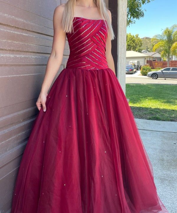Beautiful Red Ballgown