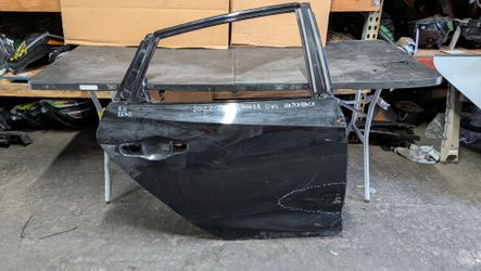 2022-2023-2024-2025-2026 HONDA CIVIC HATCHBACK RIGHT REAR DOOR OEM USED #10757