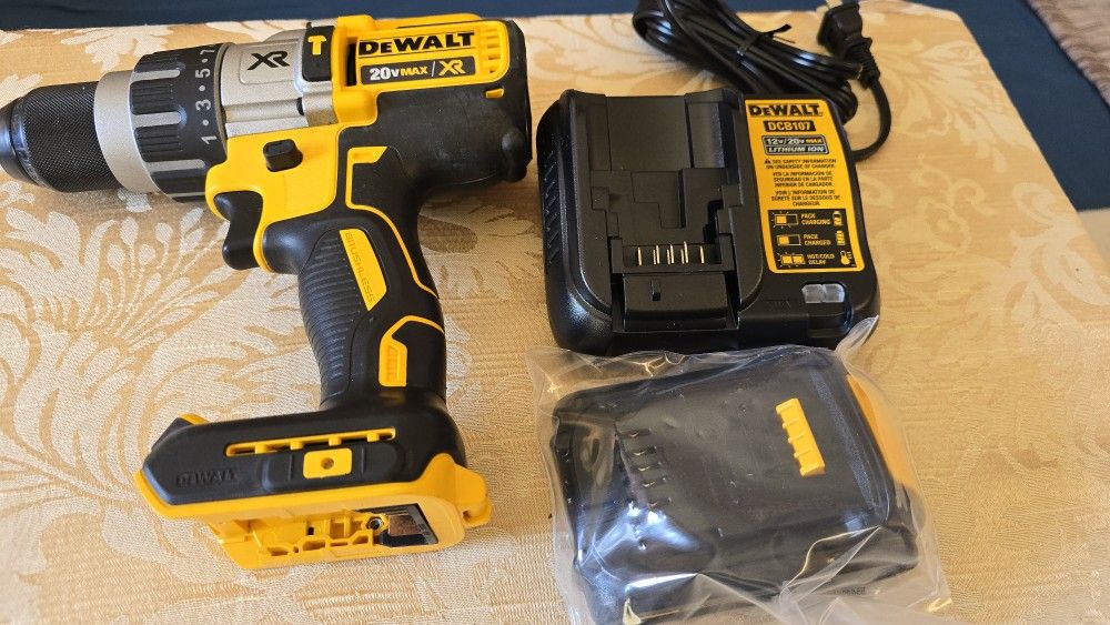 Dewalt Hammer Drill W/charger & Battery. New.