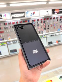 Samsung Z Flip 7 256gb unlock