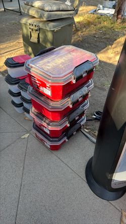 Husky container