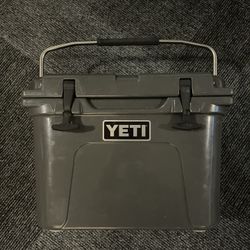 Yeti Roadie 20 (rare grey color)