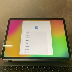 Apple iPad Pro 11" (3rd Gen) A2377 – 128GB Wi-Fi – Space Gray + Magic Keyboard