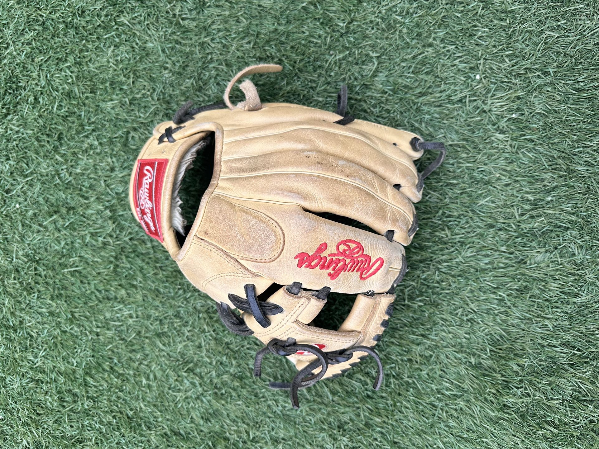 Rawlings Baseball Mitt