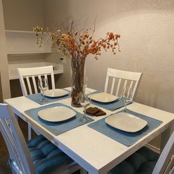 Wood Dining table and 4 chairs- White