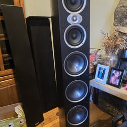 Polk Audio Rti9 Speakers  (Pair)