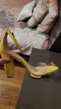 Rue 21 yellow heels clear strap