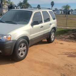2005 Ford Escape