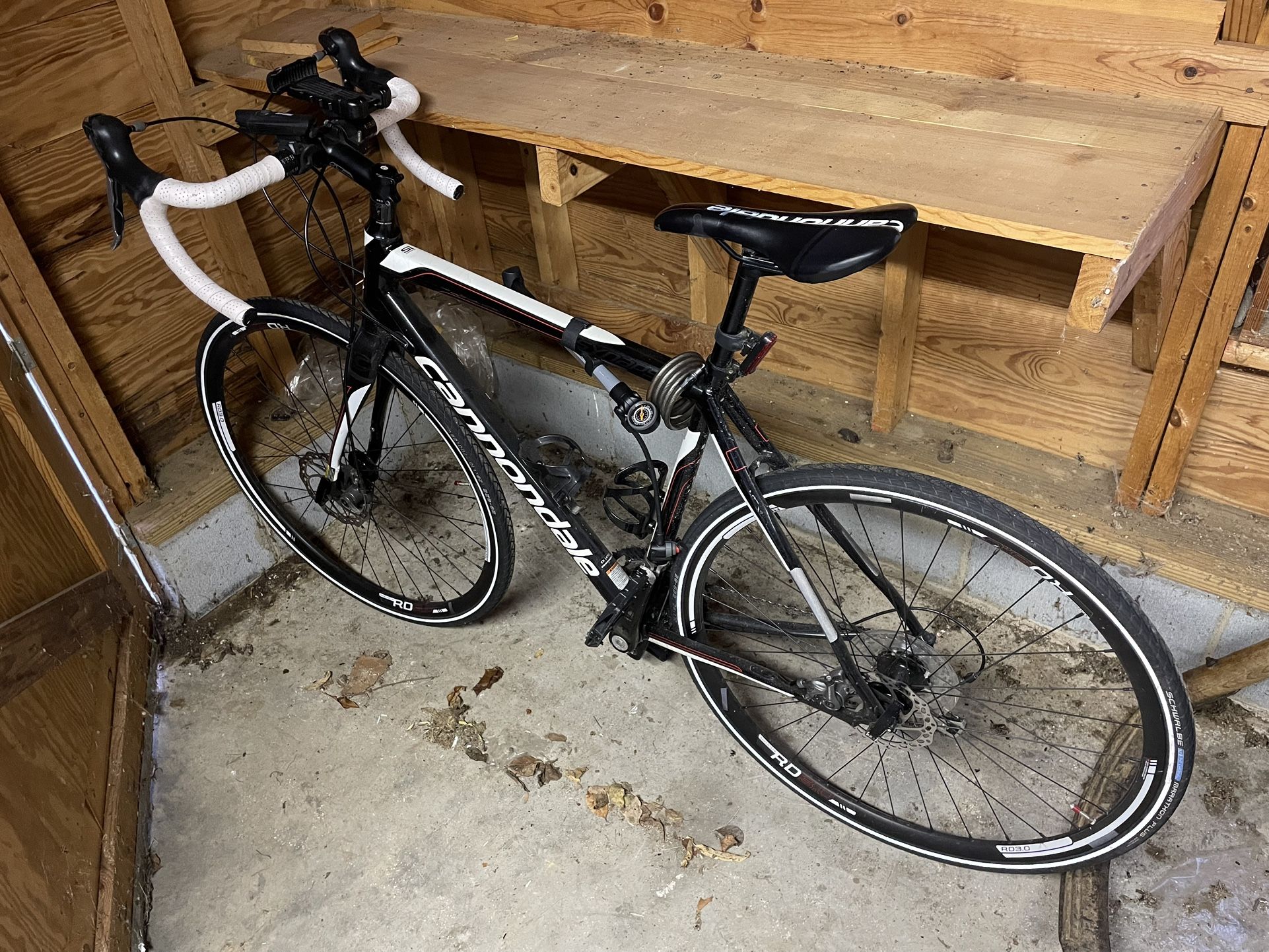 Cannondale Road bike