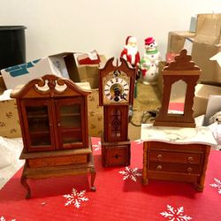 Doll House Furniture 