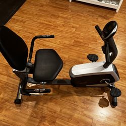 Sunny Health & Fitness Essential Recumbent Exercise Bike 