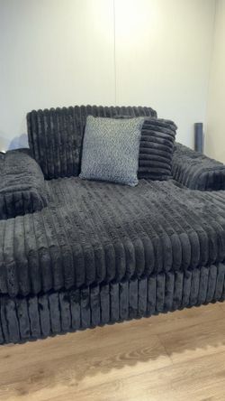 Ashley Midnight-Madness Oversized Chiase