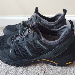 ABEO Hardin Black Bungie
Athletic shoes Size 10.5US