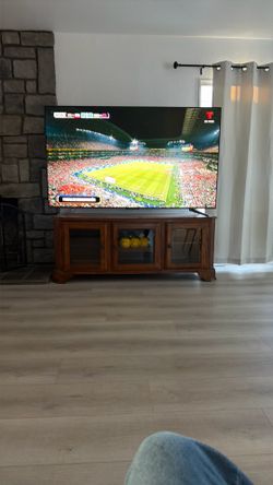 Tv stand 75”