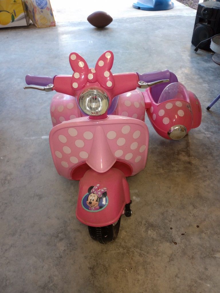 Minnie Mouse Scooter