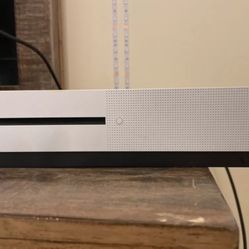 Xbox One S With 6 Games