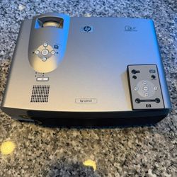 Portable Digital Projector – Remote & Cables Included