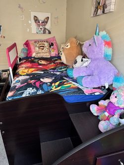 Bedroom set