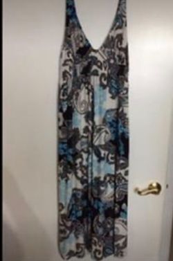 Summer Dress - Size Medium