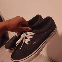 Black Vans Sneakers 