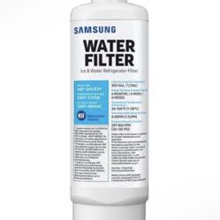 SAMSUNG Genuine Filter for Refrigerator Water and Ice, Carbon Block Filtration, Reduces 99% of Harmful Contaminants for Clean, Clear Drinking Water
