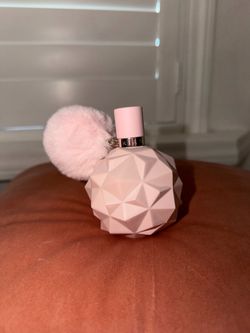 Ariana Grande Perfume