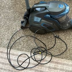 Vacmaster Bagless Vacuum With HEPA filter New Open Box 