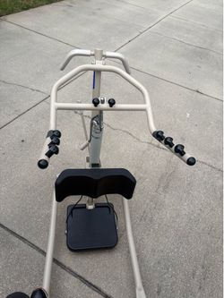 Invacare. Get-u-up machine