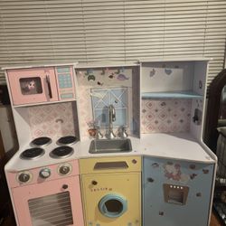 Play Kitchen 