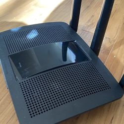 Linksys EA7300 Max-Stream: AC1750 Gaming Dual-Band Wi-Fi Router