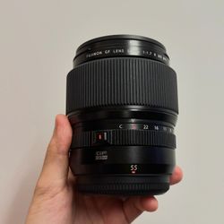 GF55 mm F1.7 Fujifilm GFX lens
