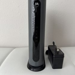 Motorola MB8611 DOCSIS 3.1 Multi-Gig Cable Modem