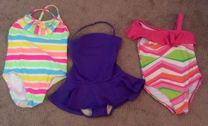 Girls swimsuits size 4T