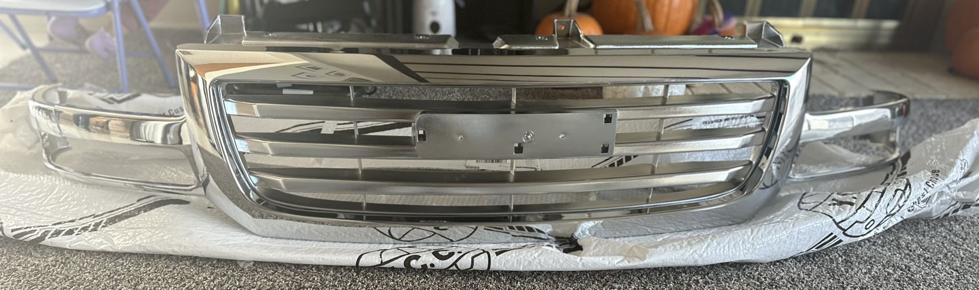 2003-2006 GMC SierraChrome Front Grill