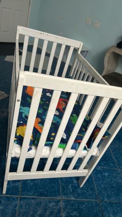 Mini crib