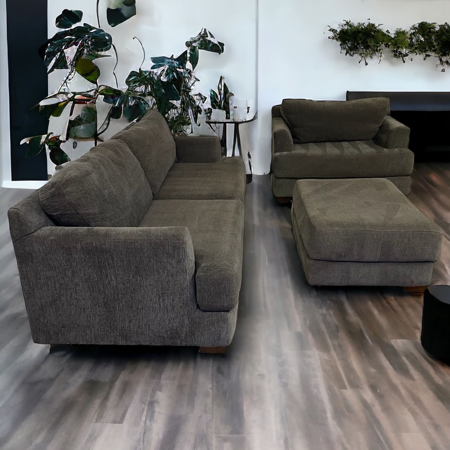 KFI Couch And Loveseat Sofa Set **ALL NYC DELIVERY** for Sale in New York, NY OfferUp