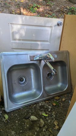 Kitchen sink