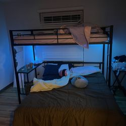 Two Bunk Beds !!! 