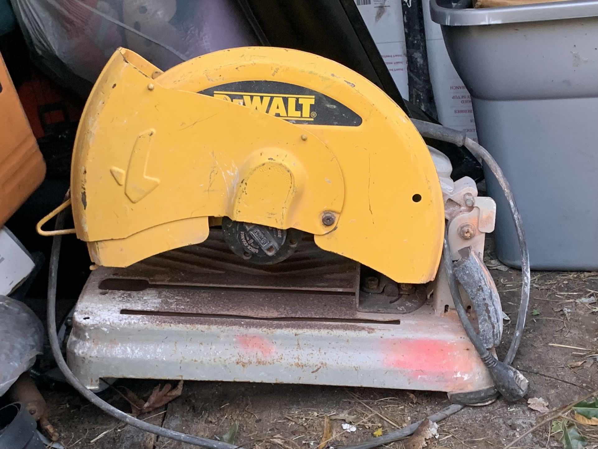 DEWALT 15 Amp 14 in Metal Base Chop Saw