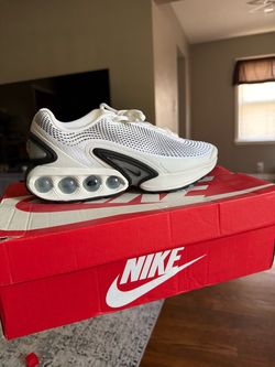 Nike Air Max DN White Black Sneakers