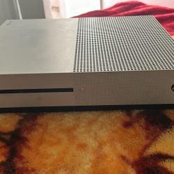 Xbox One S 