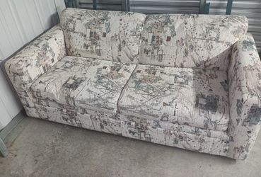 Loveseat Hide A Bed / Make Offer