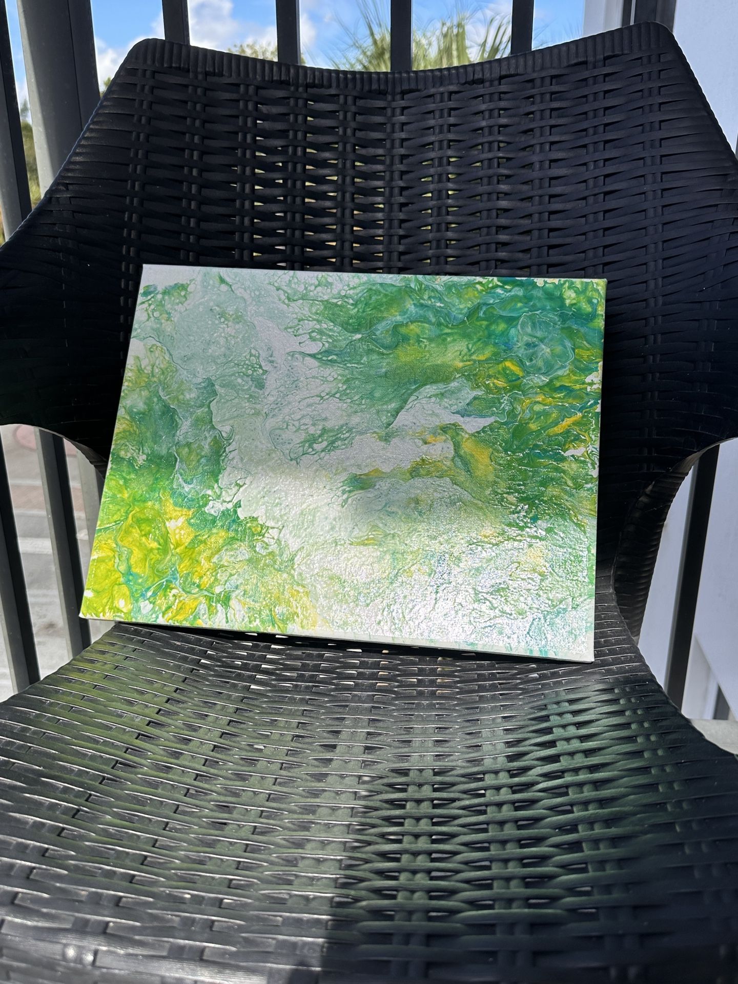 Green Fluid Pour Painting